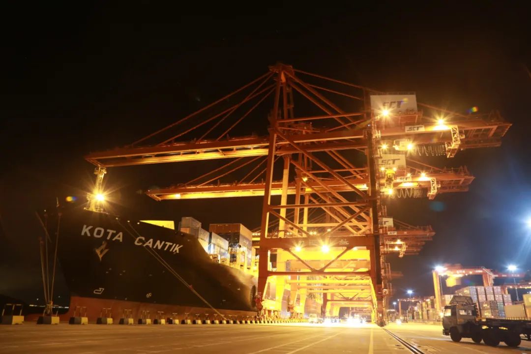 狠狠亚洲超碰狼人久久